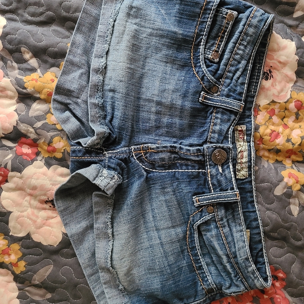 Buckle shorts
